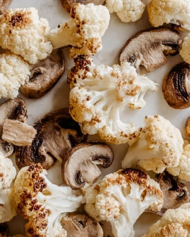 Garlicy Roasted Cauliflower & Mushrooms Recipe